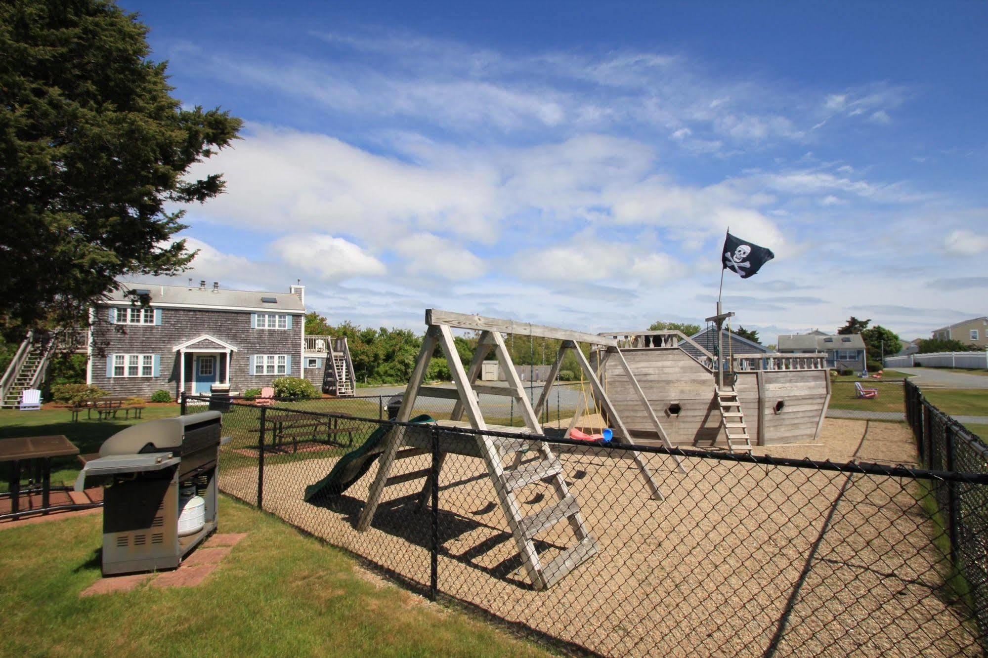 Colonial Acres Resort West Yarmouth Εξωτερικό φωτογραφία